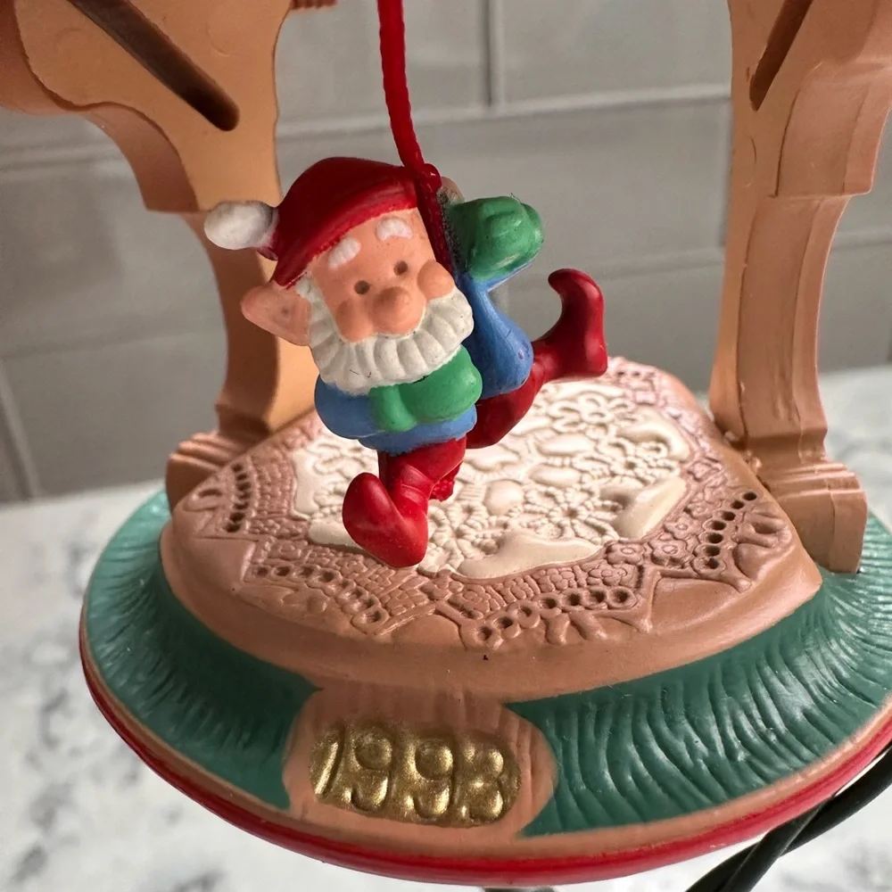 1993 Hallmark Keepsake “Bells are Ringing” Light, Motion & Sound Ornament